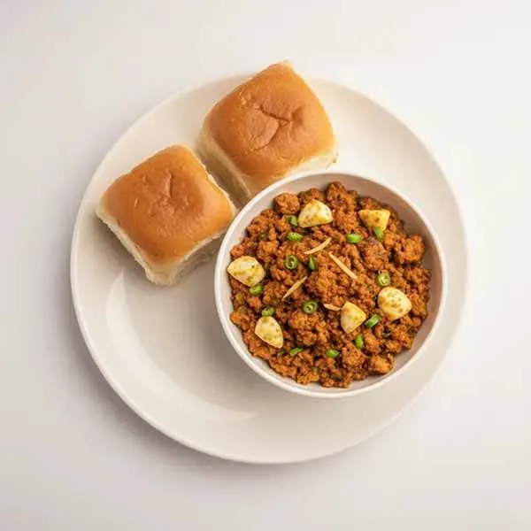 Anda Chicken Keema Masala with Pav & Onion Lime Chilli